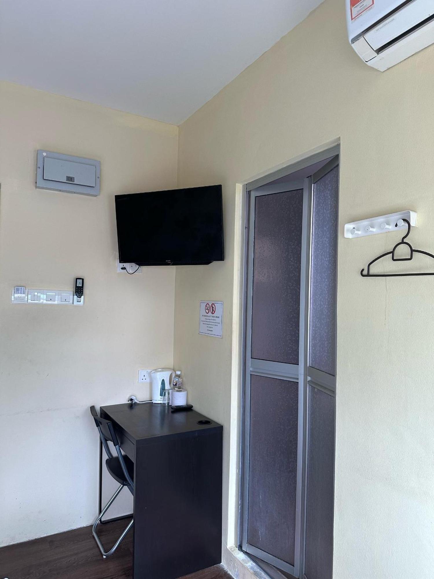Serian Transit Inn Luaran gambar